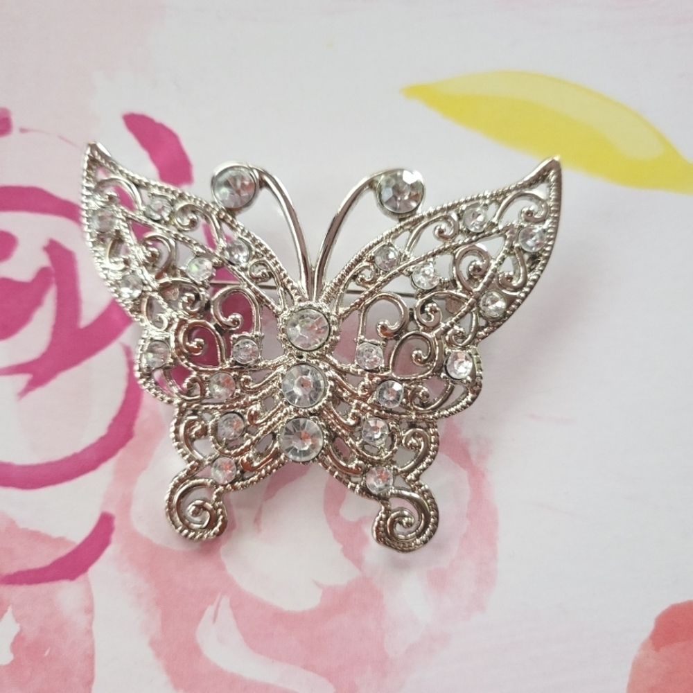 Vintage Style Utterly Brooch